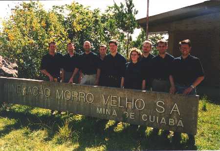Gruppenbild vor der Anglo Goldmine